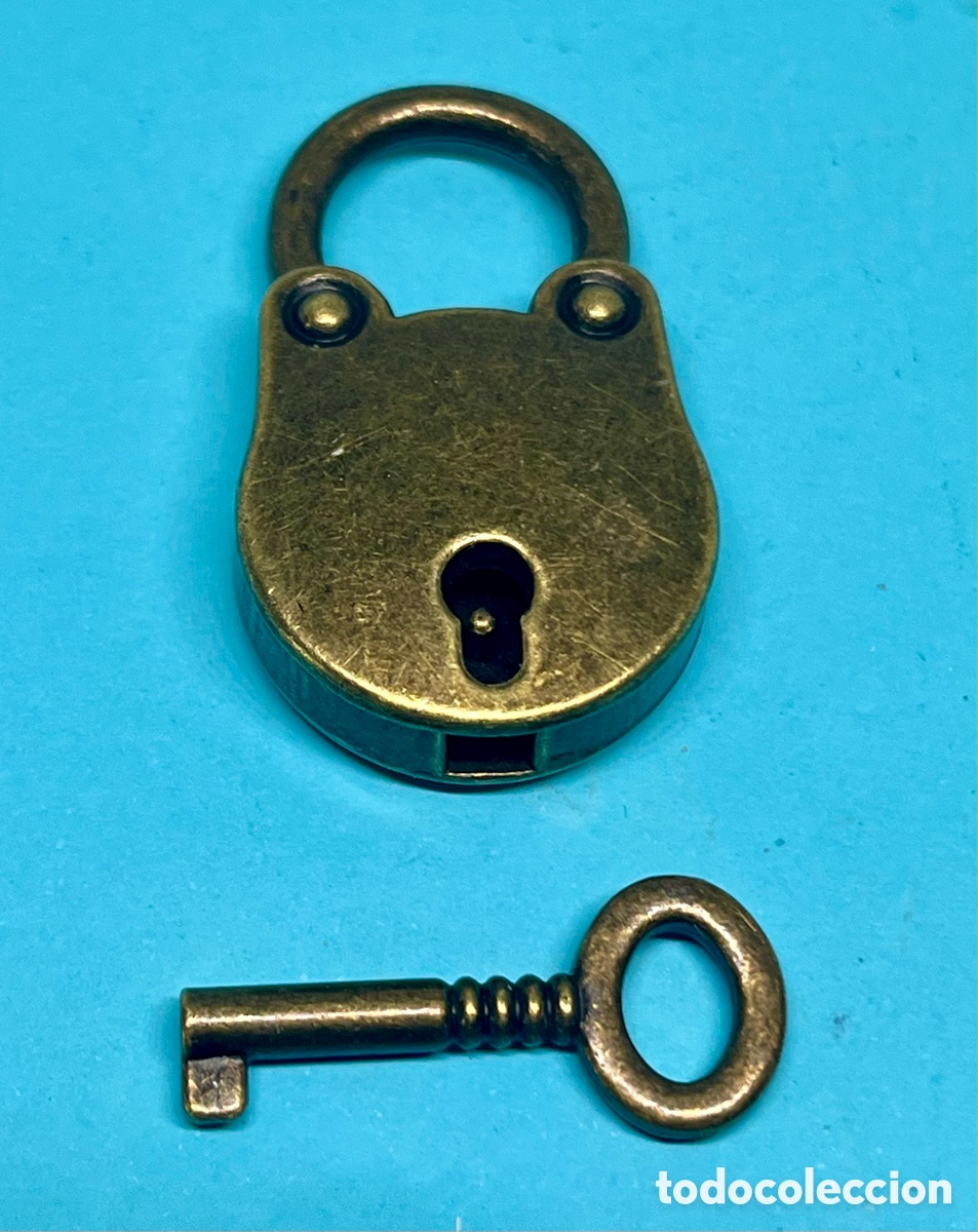Antig&uuml;edades: CANDADO DE BRONDE CON LLAVE Dorado - Foto 3