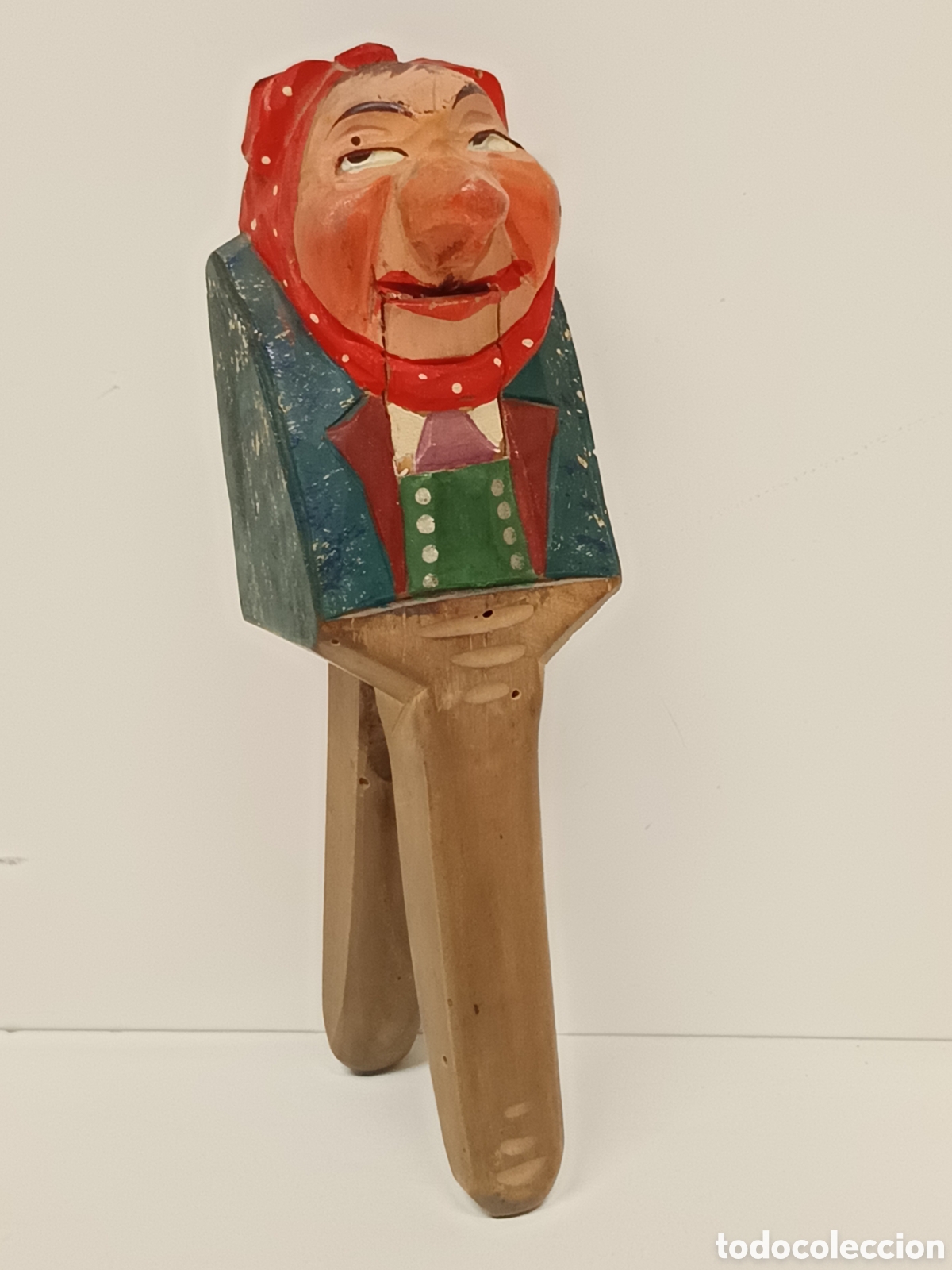Antig&uuml;edades: Antiguo Cascanueces tallado en madera - Foto 1