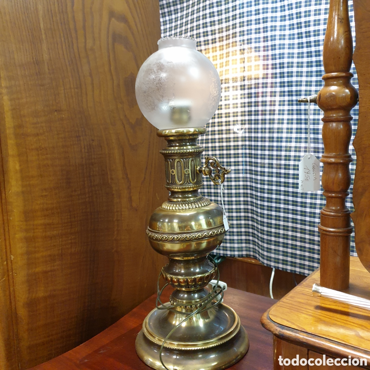 Antig&uuml;edades: l&aacute;mpara de laton sobremesa - Foto 1