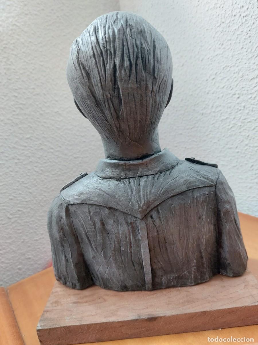 Antig&uuml;edades: Busto Jos&eacute; antonio primo de rivera. - Foto 8
