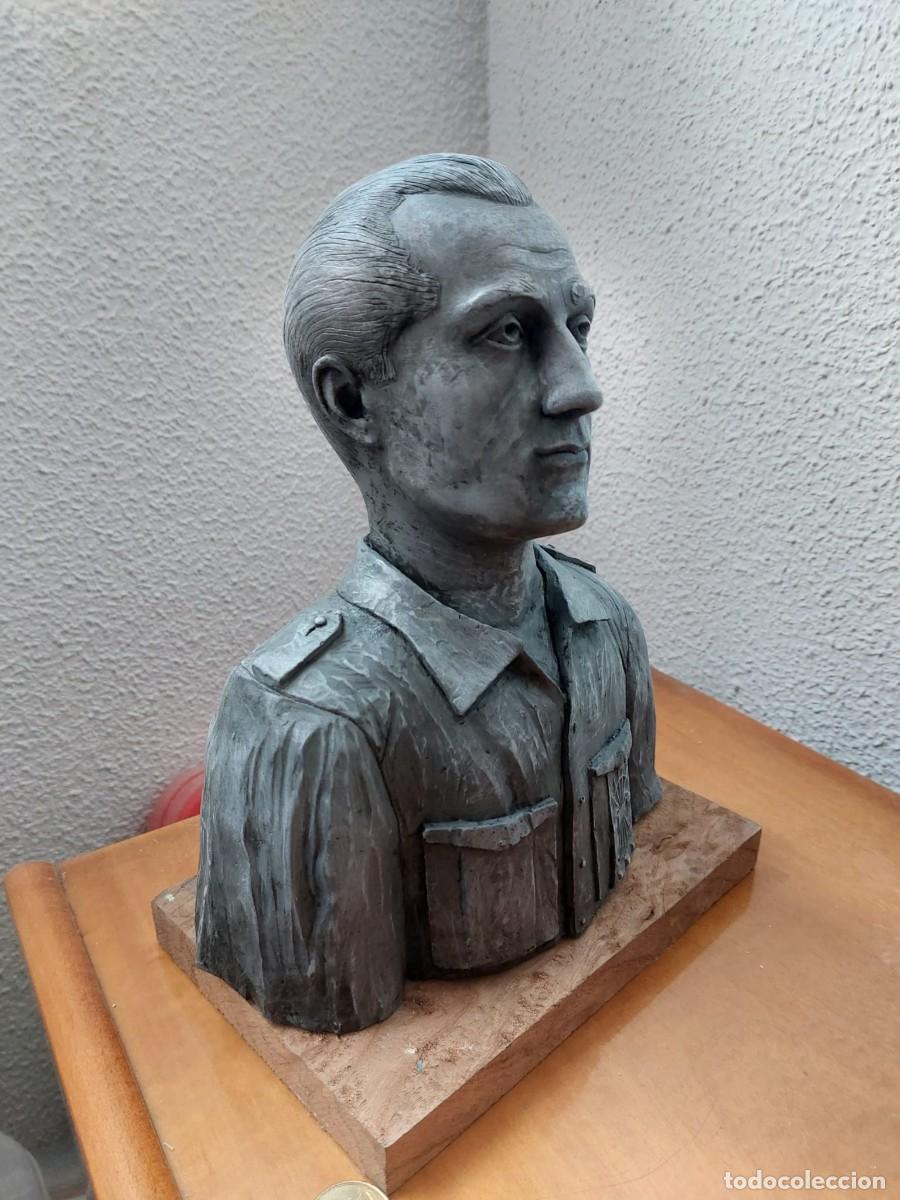 Antig&uuml;edades: Busto Jos&eacute; antonio primo de rivera. - Foto 10