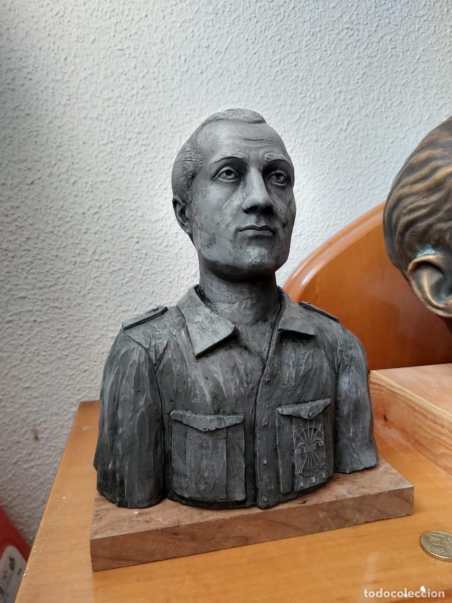 Antig&uuml;edades: Busto Jos&eacute; antonio primo de rivera. - Foto 14
