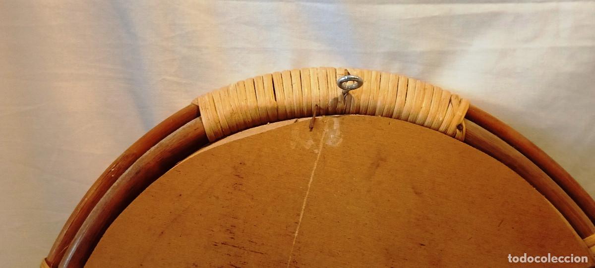 Antig&uuml;edades: Espejo de pared estilo italiano de rat&aacute;n y bamb&uacute; - Foto 10