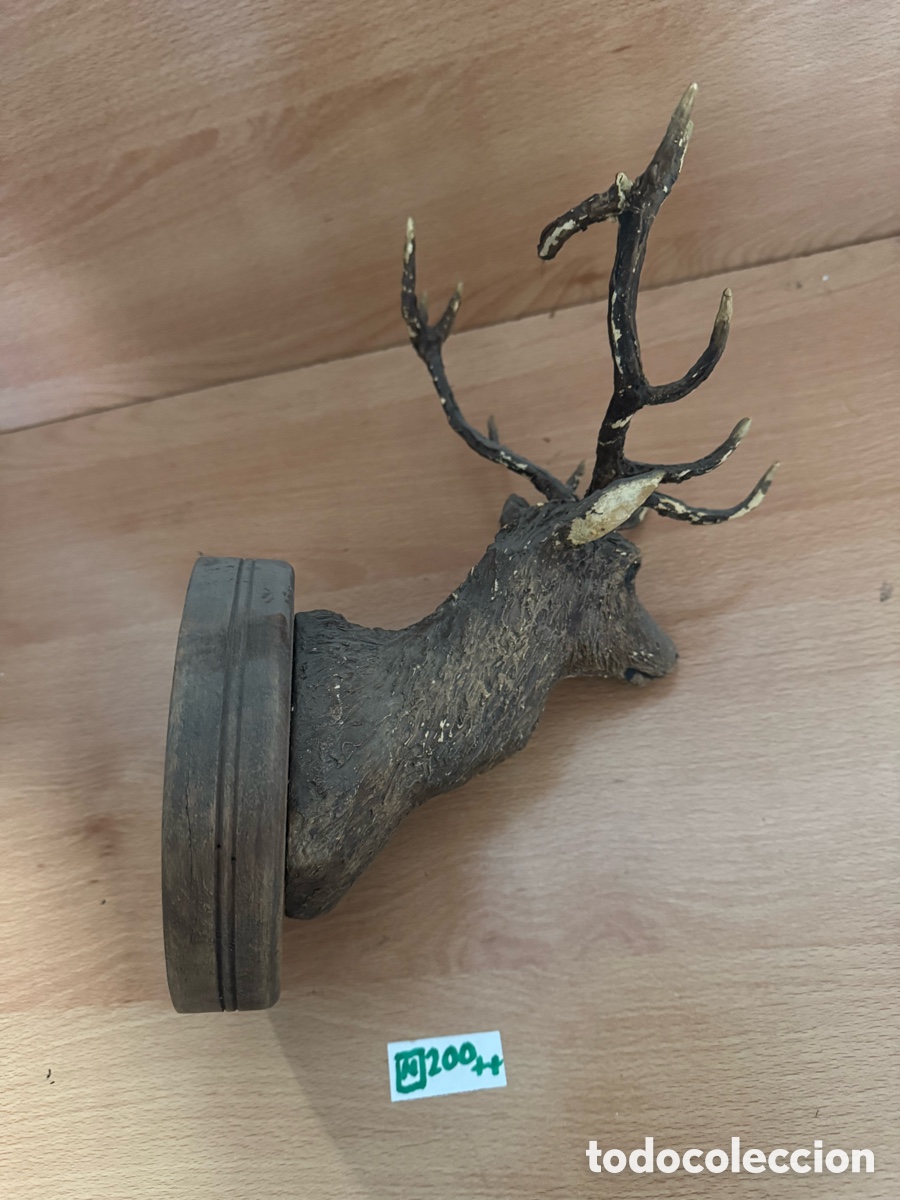 Antig&uuml;edades: Decoraci&oacute;n de ciervo pl&aacute;stico - Foto 2
