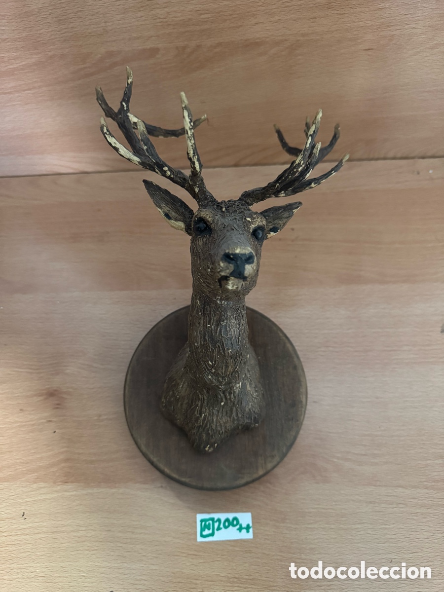 Antig&uuml;edades: Decoraci&oacute;n de ciervo pl&aacute;stico - Foto 1