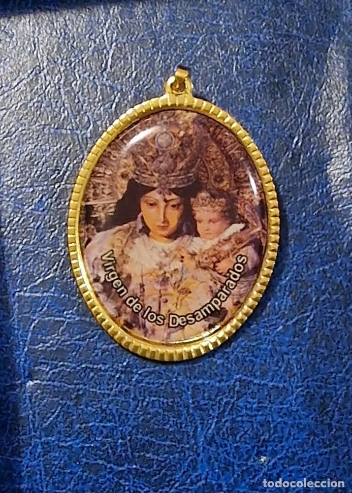 Antig&uuml;edades: Medalla de la Virgen de los Desamparados - Foto 1