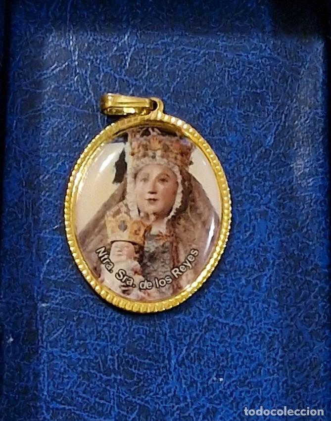 Antig&uuml;edades: Medalla de Ntra. Sra. de los Reyes - Foto 1