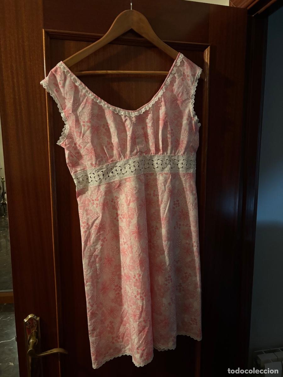 Antig&uuml;edades: Conjunto de camis&oacute;n y bata vintage - Foto 2
