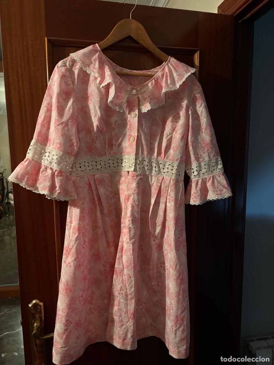 Antig&uuml;edades: Conjunto de camis&oacute;n y bata vintage - Foto 3