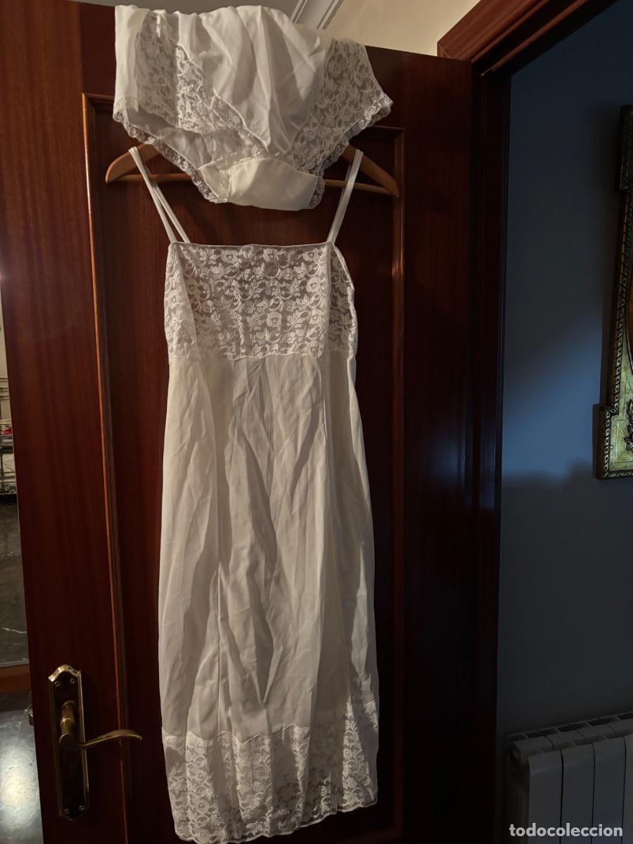 Antig&uuml;edades: Camis&oacute;n de Nylon con braguitas - Foto 1
