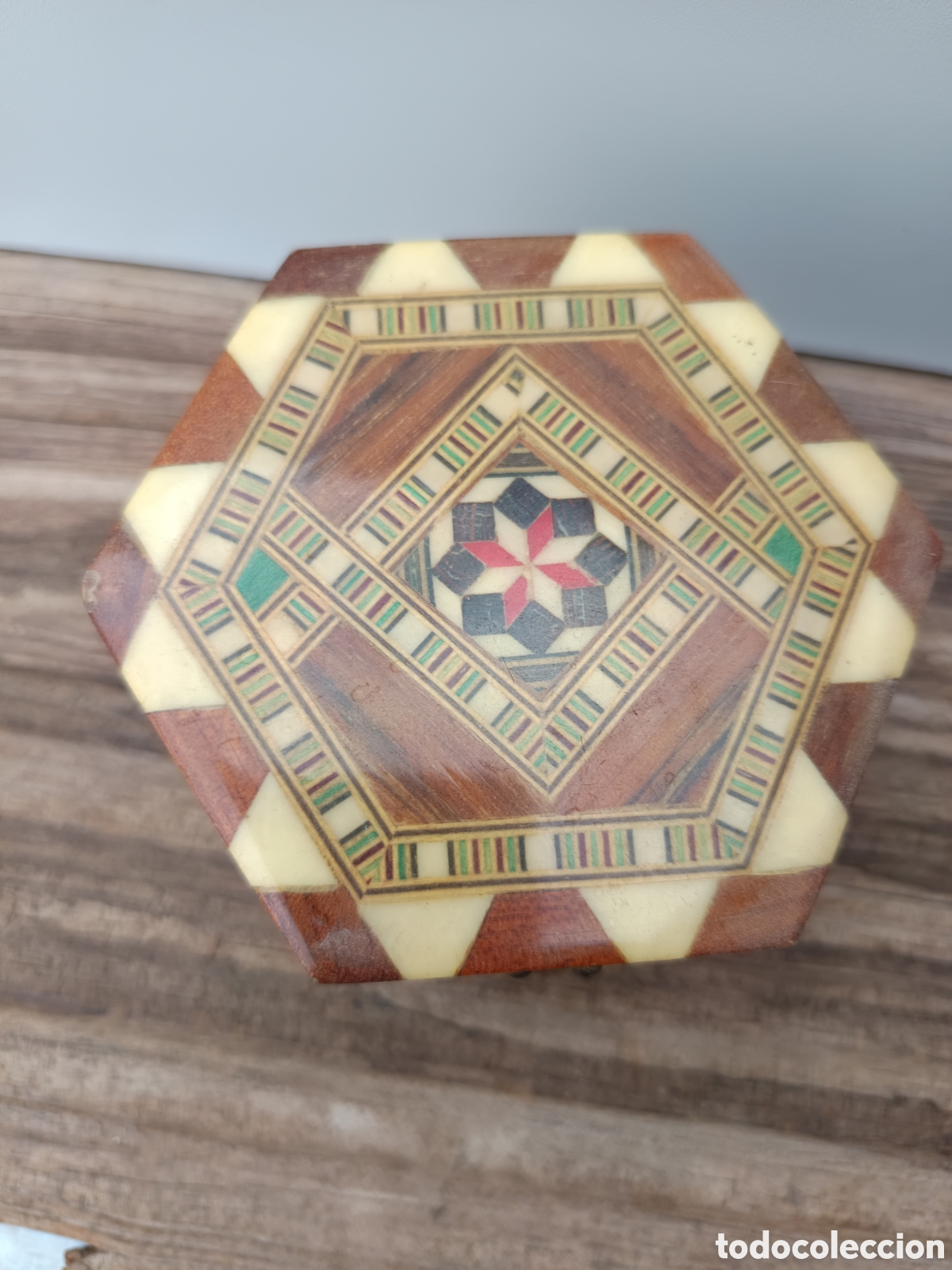 Antig&uuml;edades: CAJA JOYERO MADERA MARQUETERIA TARACEA Y LACADA HEXAGONAL - Foto 4