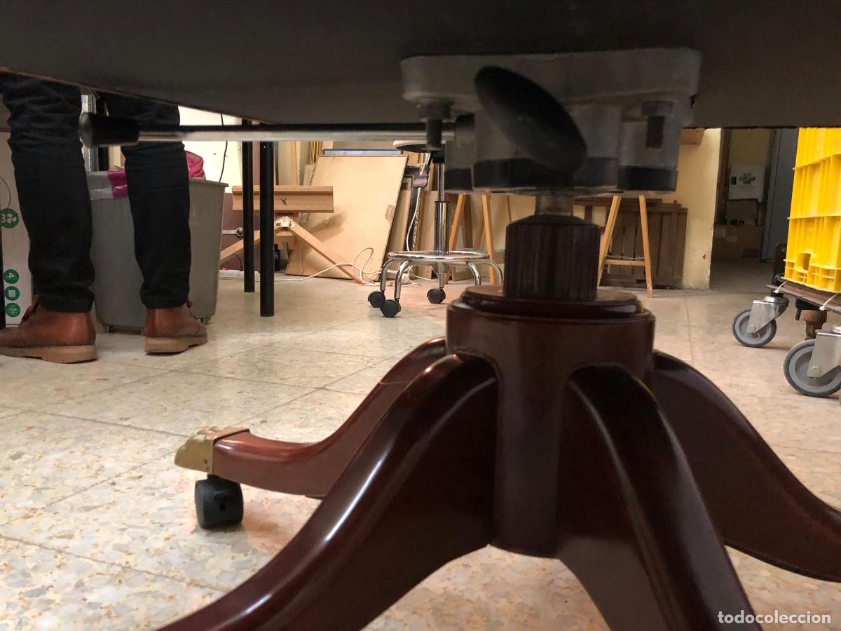 Antig&uuml;edades: SILLON DE BRAZOS GIRATORIO - Foto 8