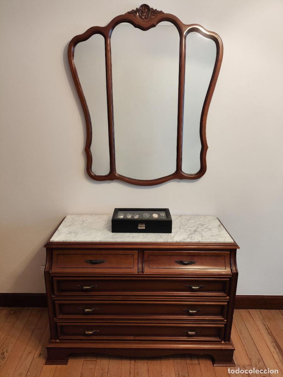 Antig&uuml;edades: Espejo de madera con relieve - Foto 2