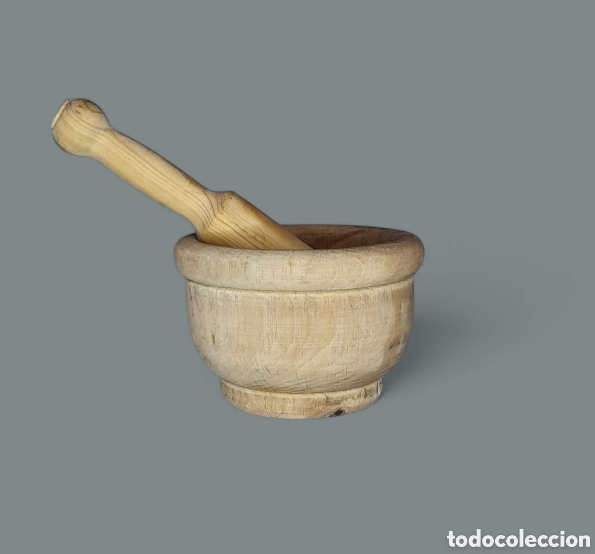Antig&uuml;edades: Antiguo mortero de madera. - Foto 2