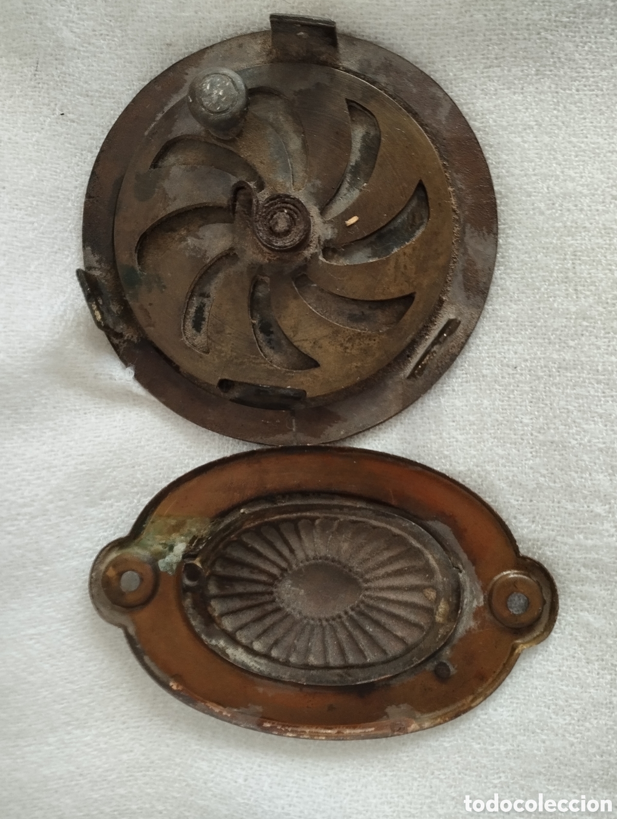 Antig&uuml;edades: Dos Antiguas Mirillas Bronce. - Foto 6