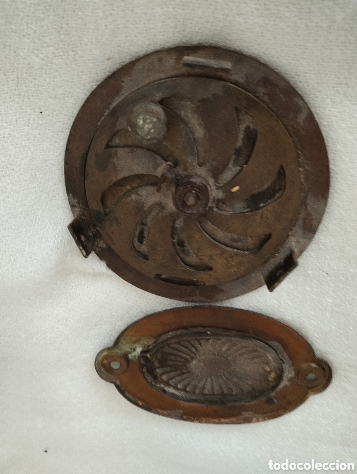 Antig&uuml;edades: Dos Antiguas Mirillas Bronce. - Foto 7