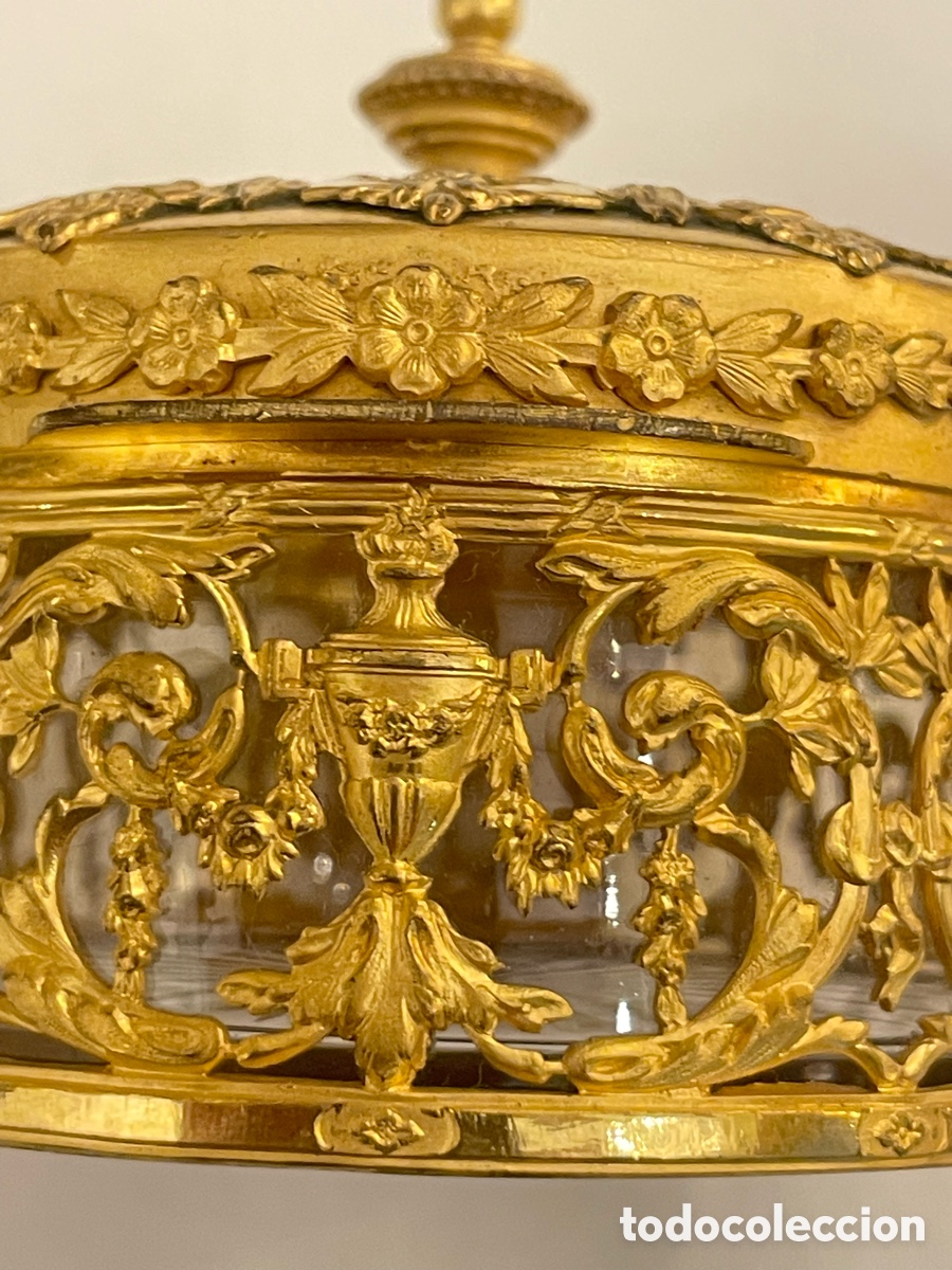 Antig&uuml;edades: Polvera de bronce y cristal de finales del S. XVIII. - Foto 10
