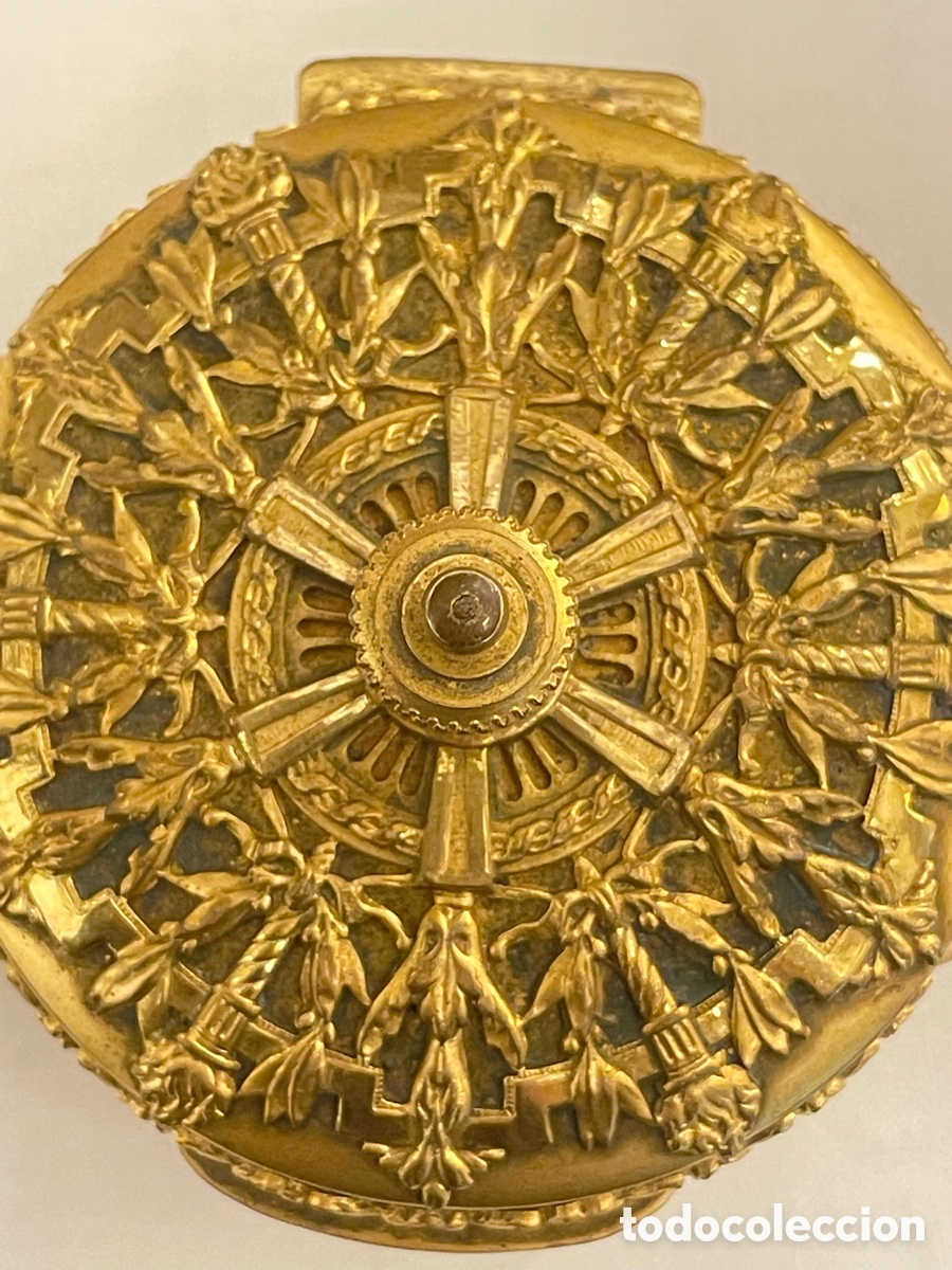Antig&uuml;edades: Polvera de bronce y cristal de finales del S. XVIII. - Foto 16