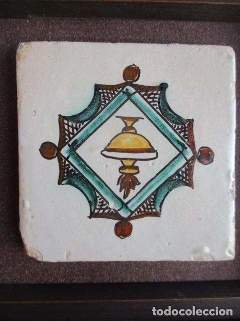 Antig&uuml;edades: Azulejo antiguo siglo XVIII - Foto 1