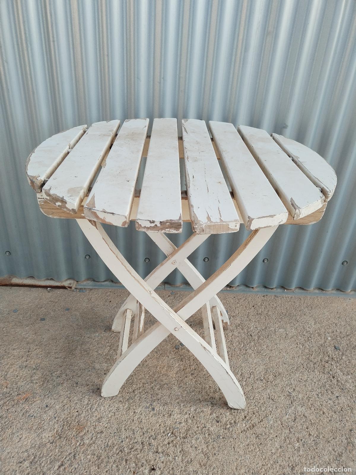 Antig&uuml;edades: Mesa de Jard&iacute;n Plegable en Madera repintada - Foto 1