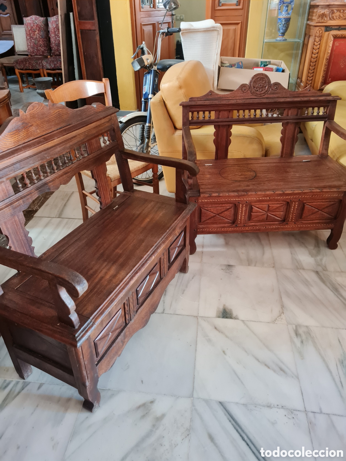 Antig&uuml;edades: Pareja de bancos en roble - Foto 1