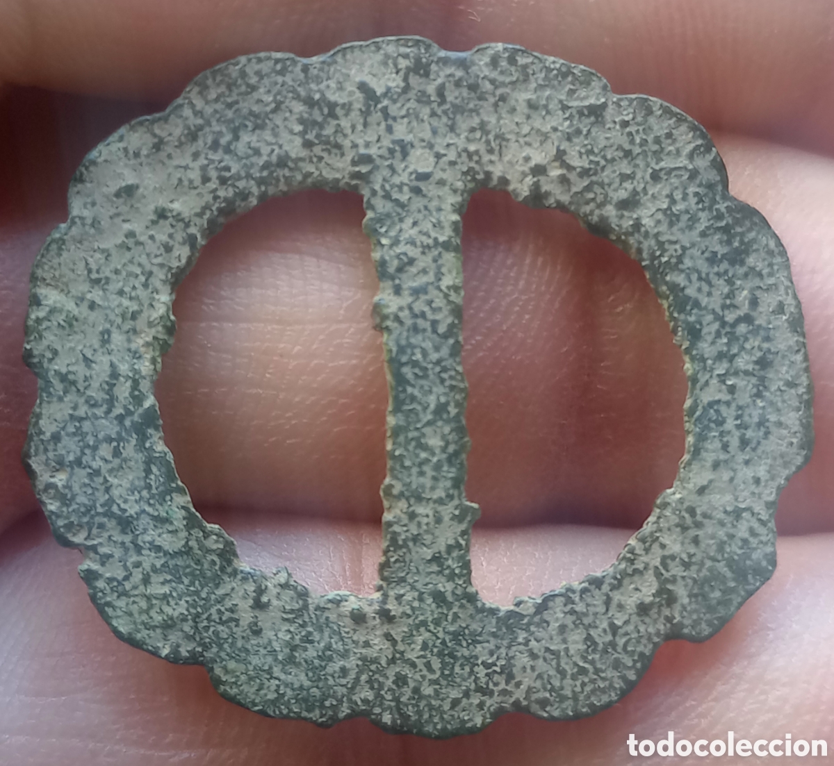 Antig&uuml;edades: Hebilla medieval de bronce siglo XVI-XVII - Foto 2