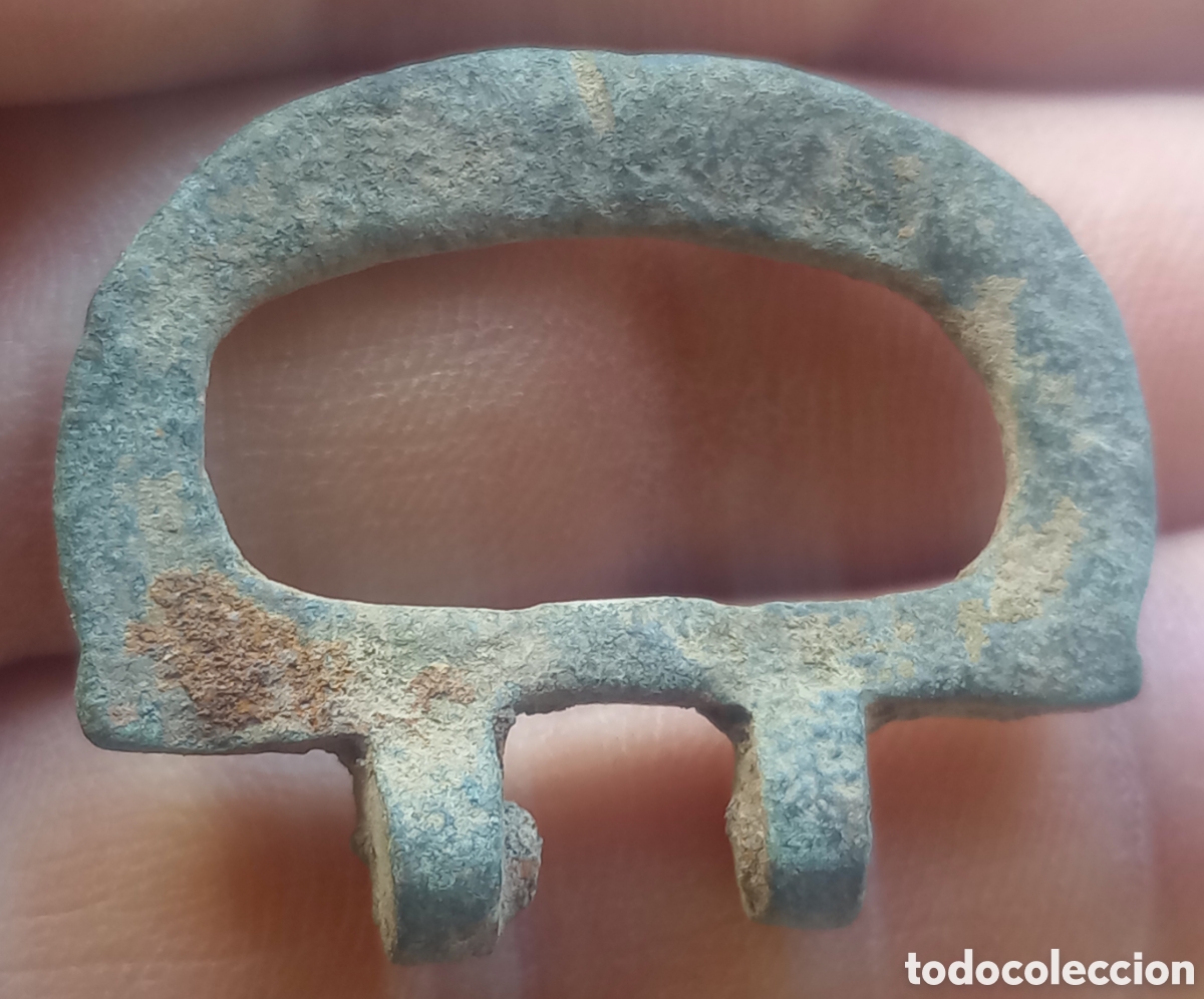 Antig&uuml;edades: Hebilla Romana de bronce siglo III-IV - Foto 2