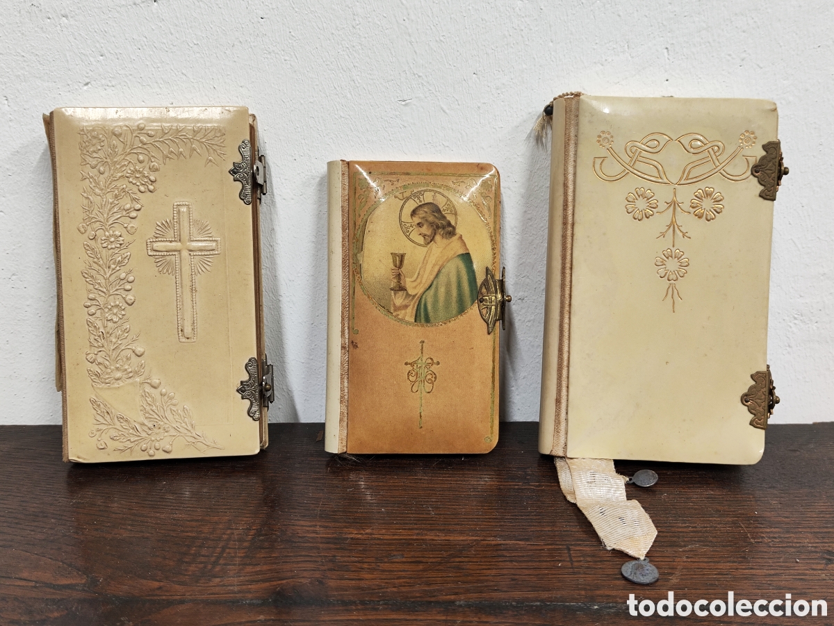Antig&uuml;edades: CONJUNTO DE 3 MISALES DE MATERIALES DISTINTOS - Foto 1
