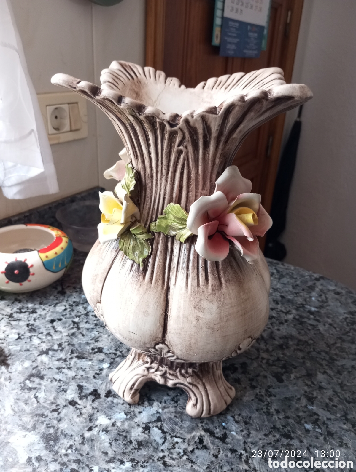 Antig&uuml;edades: Jarr&oacute;n porcelana Capodimonte - Foto 2