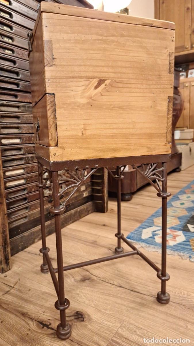 Antig&uuml;edades: Antiguo Mueble Costurero Madera y Forja - Foto 7