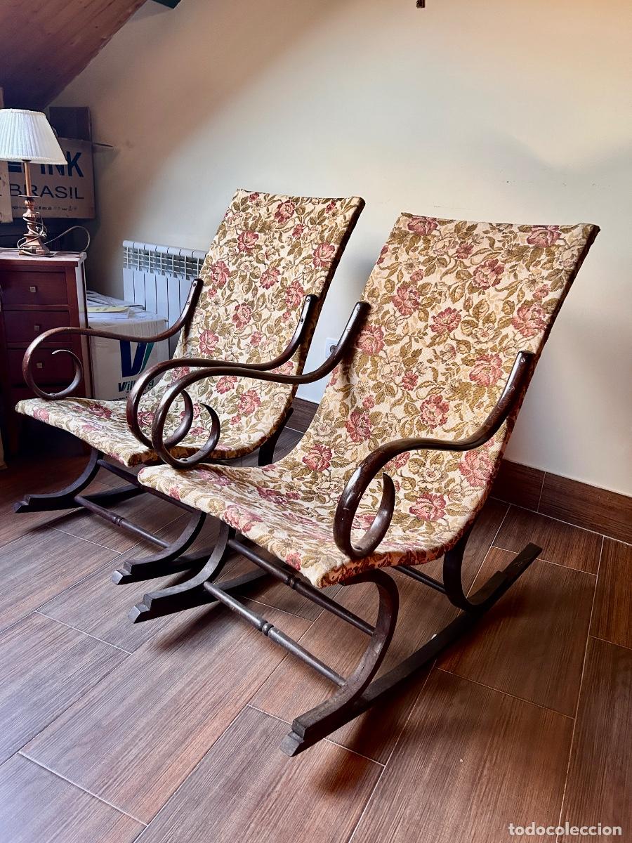 Antig&uuml;edades: PAREJA DE MECEDORAS THONET - Foto 1