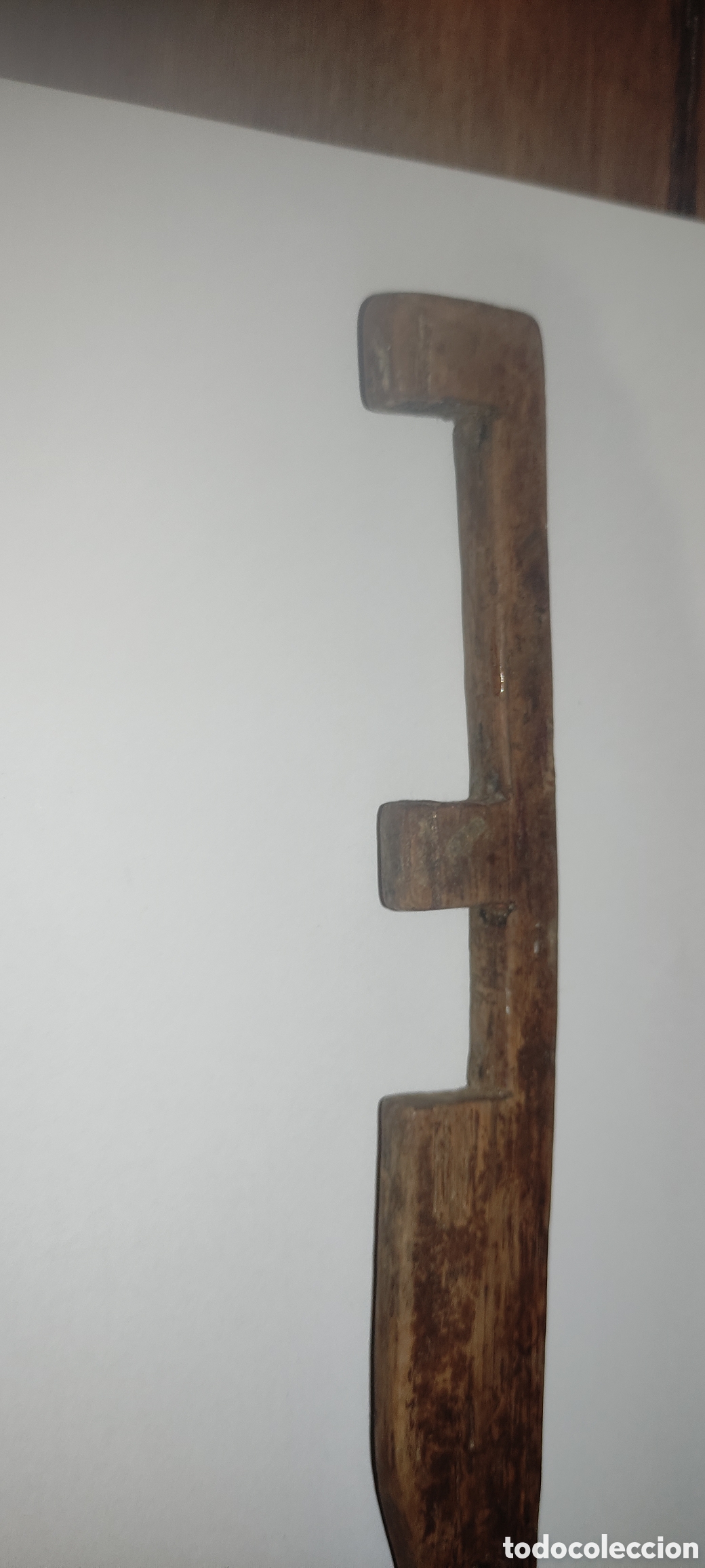 Antig&uuml;edades: Antigua llave de madera - Foto 3
