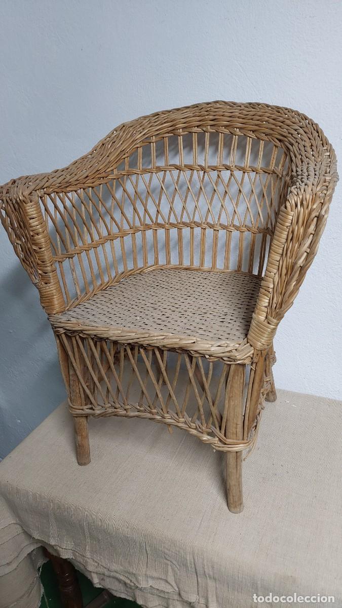 Antig&uuml;edades: Antigua silla sill&oacute;n de peque de mimbre - Foto 1