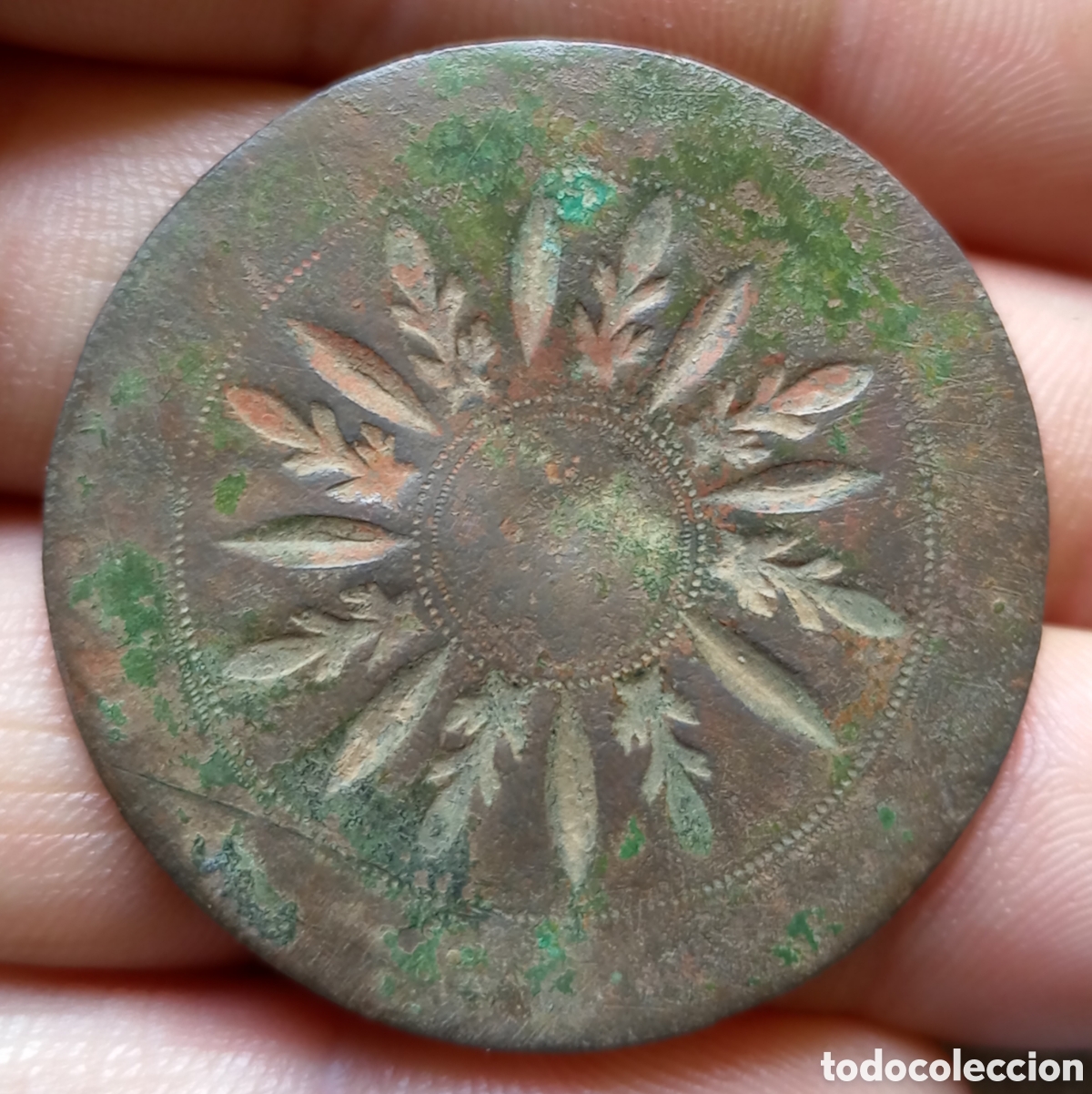 Gran Bot&oacute;n de bronce serie rueda solar sin catalogar