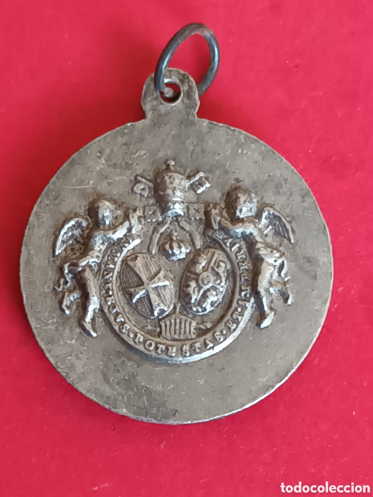 Antig&uuml;edades: ANTIGUA MEDALLA DE LA COFRAD&Iacute;A DEL CRISTO DEL GRAN PODER. 3,2 CM. - Foto 2
