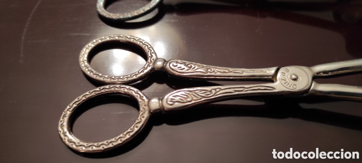 Antig&uuml;edades: Juego de par de pinzas para servir - Foto 3
