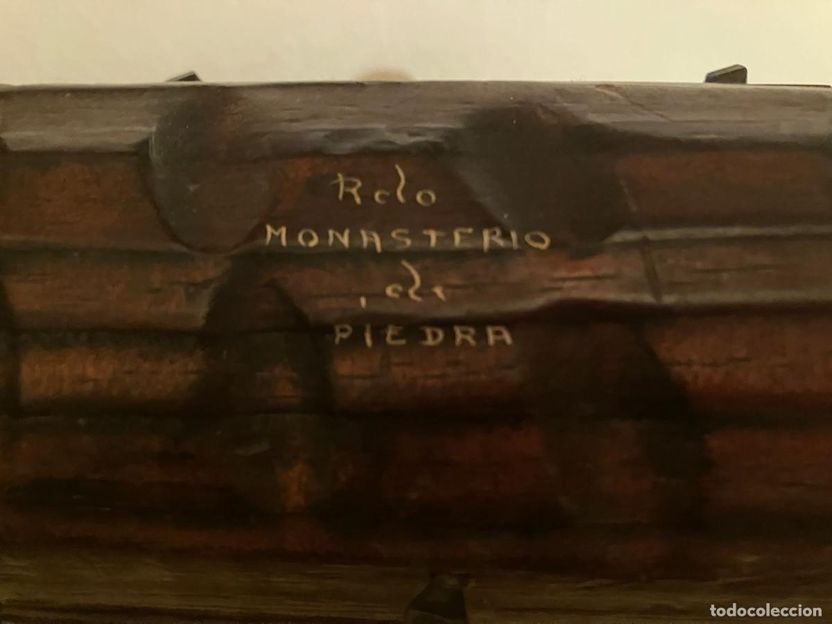 Antig&uuml;edades: Cofre madera redondo, Monasterio de Piedra - Foto 2