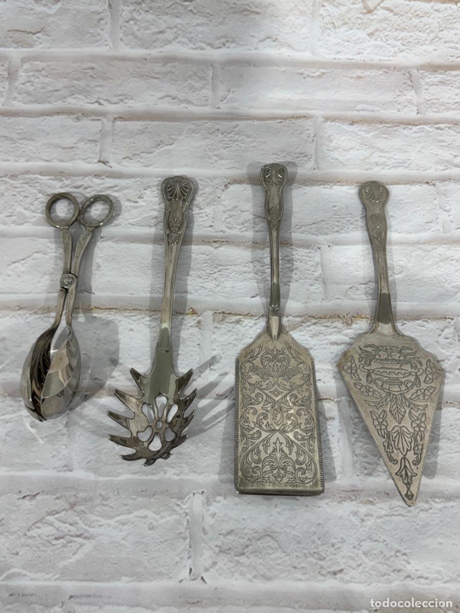Antig&uuml;edades: CUBIERTOS DE SERVIR BA&Ntilde;O DE PLATA - Foto 2