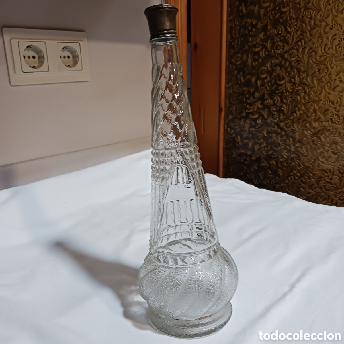 Antig&uuml;edades: Antigua botella de cristal - Foto 1