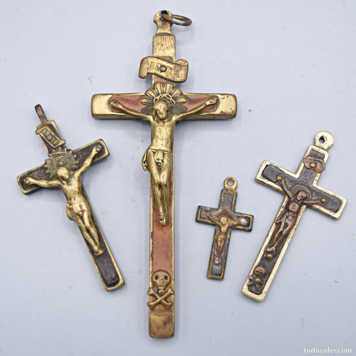 Antig&uuml;edades: Crucifijos antiguos de bronce y madera - Foto 2