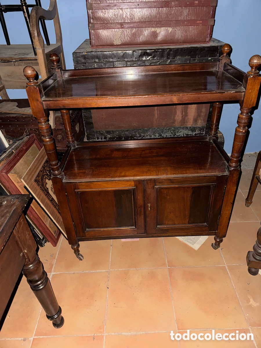 Antig&uuml;edades: Ayuda de aparador en madera - Foto 2