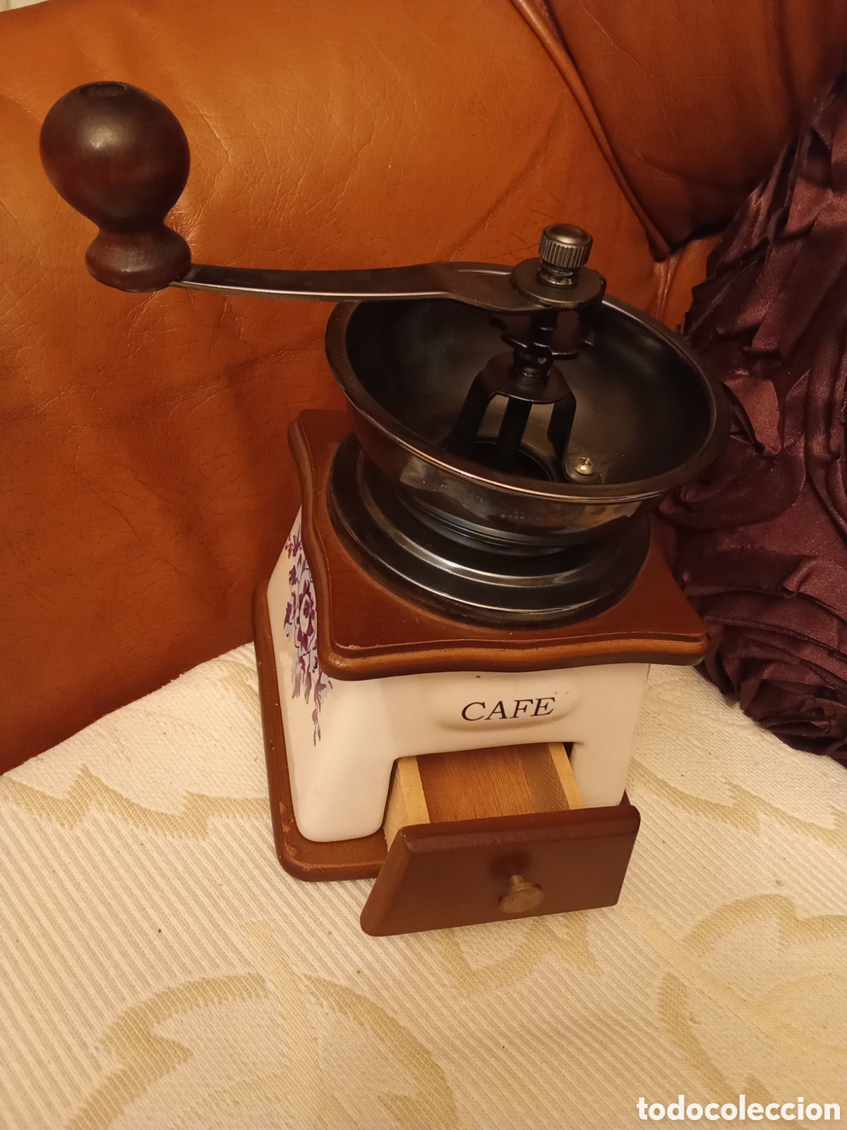 Antig&uuml;edades: MOLINILLO DE CAF&Eacute; ANTIGUO - Foto 1