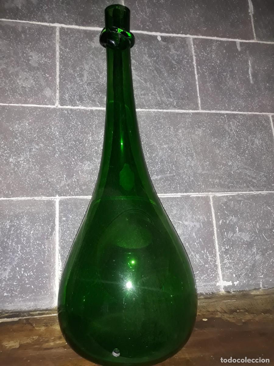 Antig&uuml;edades: Antigua botella de dise&ntilde;o - Foto 4