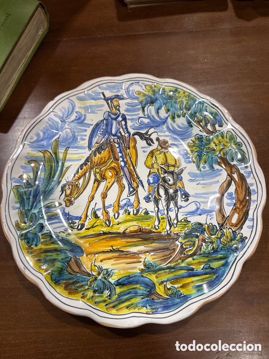 Antig&uuml;edades: Plato decorativo de Talavera - Foto 1