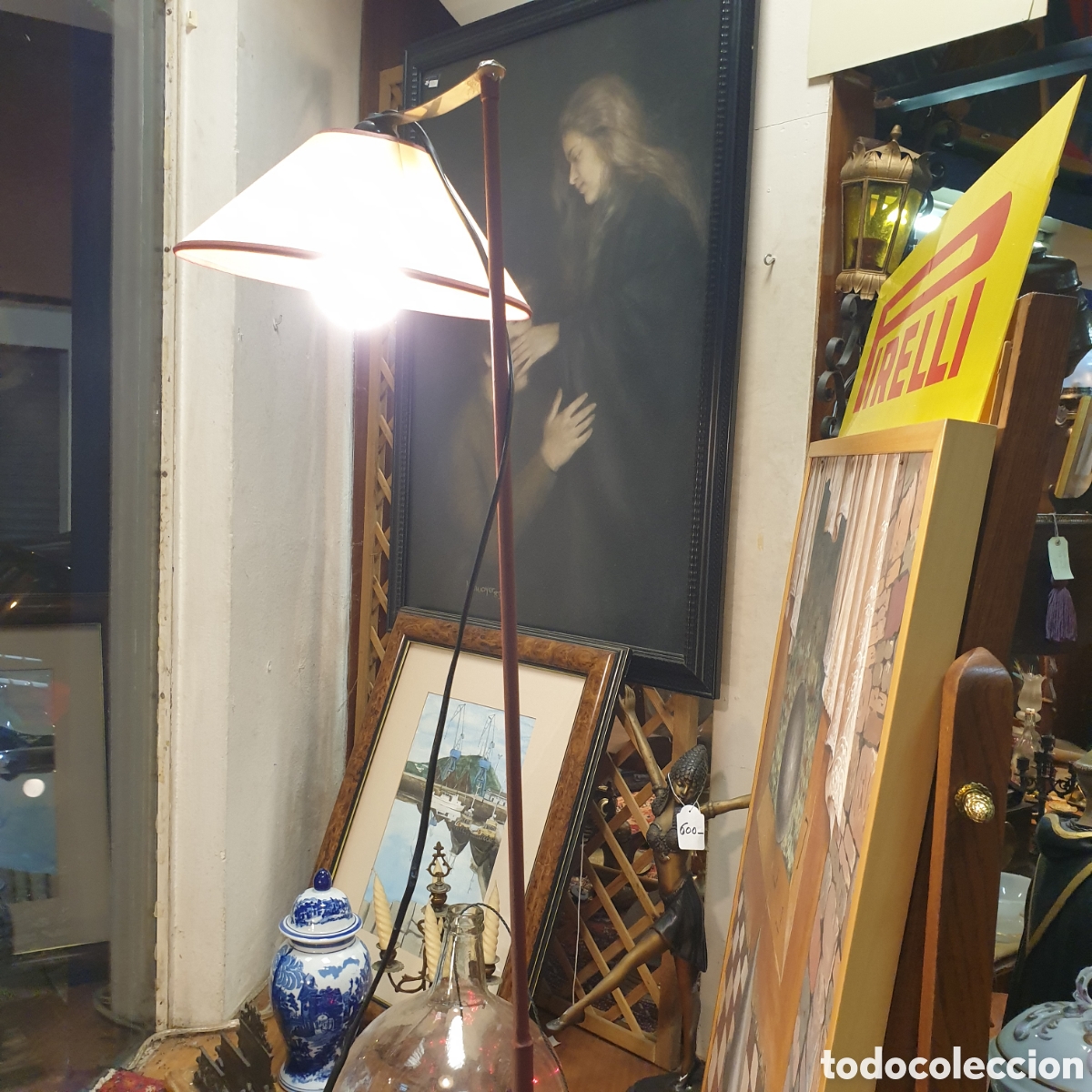 Antig&uuml;edades: Lampara de pie con pantalla - Foto 1