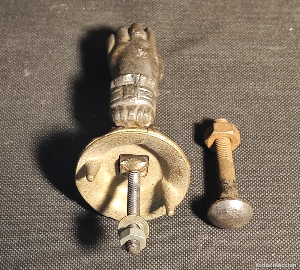 Antig&uuml;edades: PICAPORTE, ALDABA, MANO DE HIERRO Y PLACA DE BRONCE, COMPLETO - Foto 3