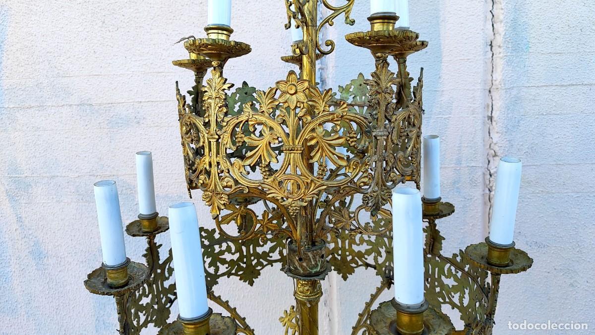 Antig&uuml;edades: Gran candelabro de bronce 180 de alto - Foto 5