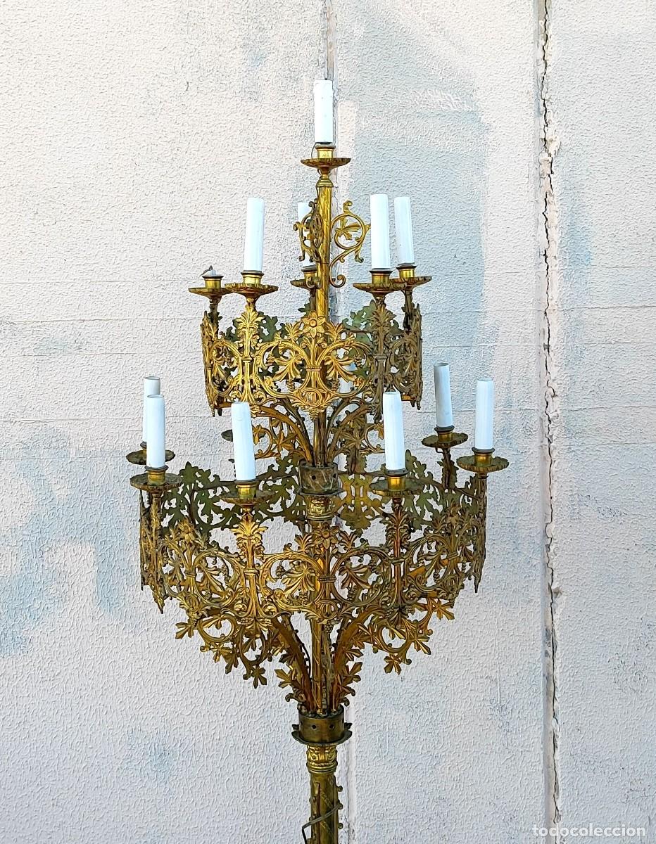Antig&uuml;edades: Gran candelabro de bronce 180 de alto - Foto 6