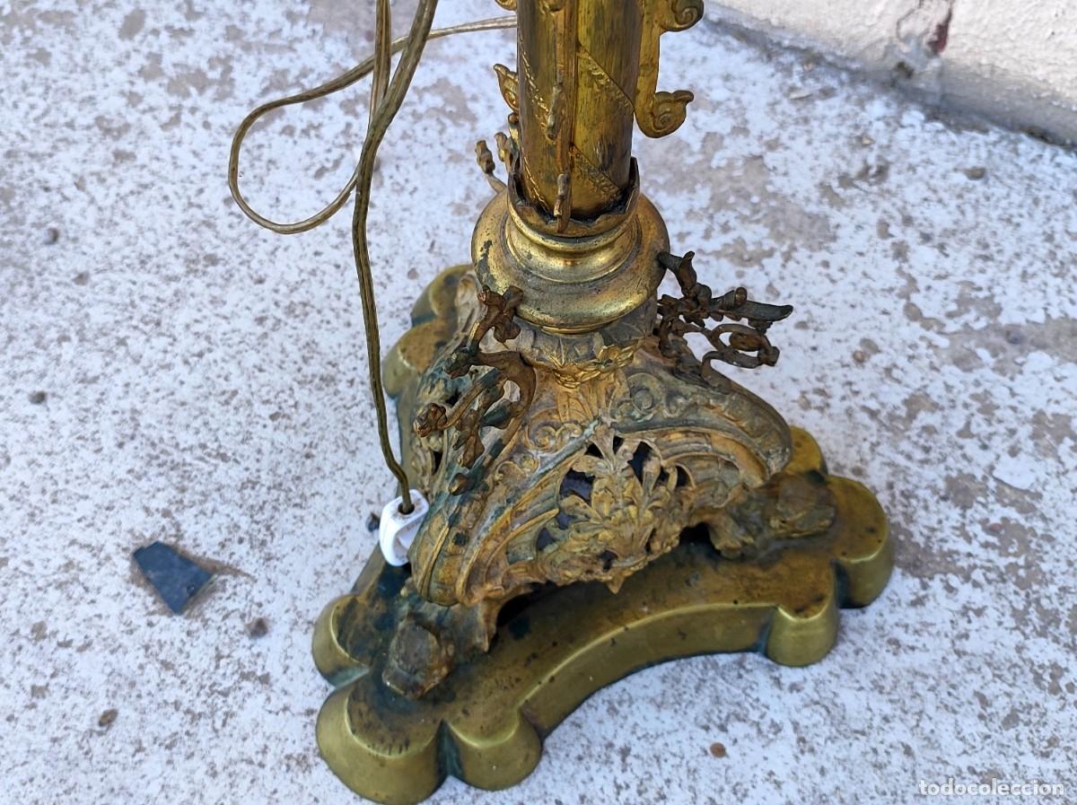 Antig&uuml;edades: Gran candelabro de bronce 180 de alto - Foto 9