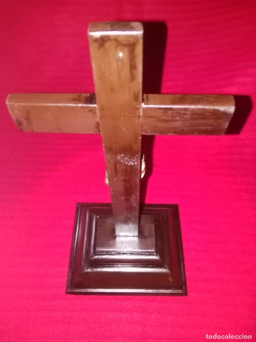 Antig&uuml;edades: Crucifijo de sobremesa - Foto 4